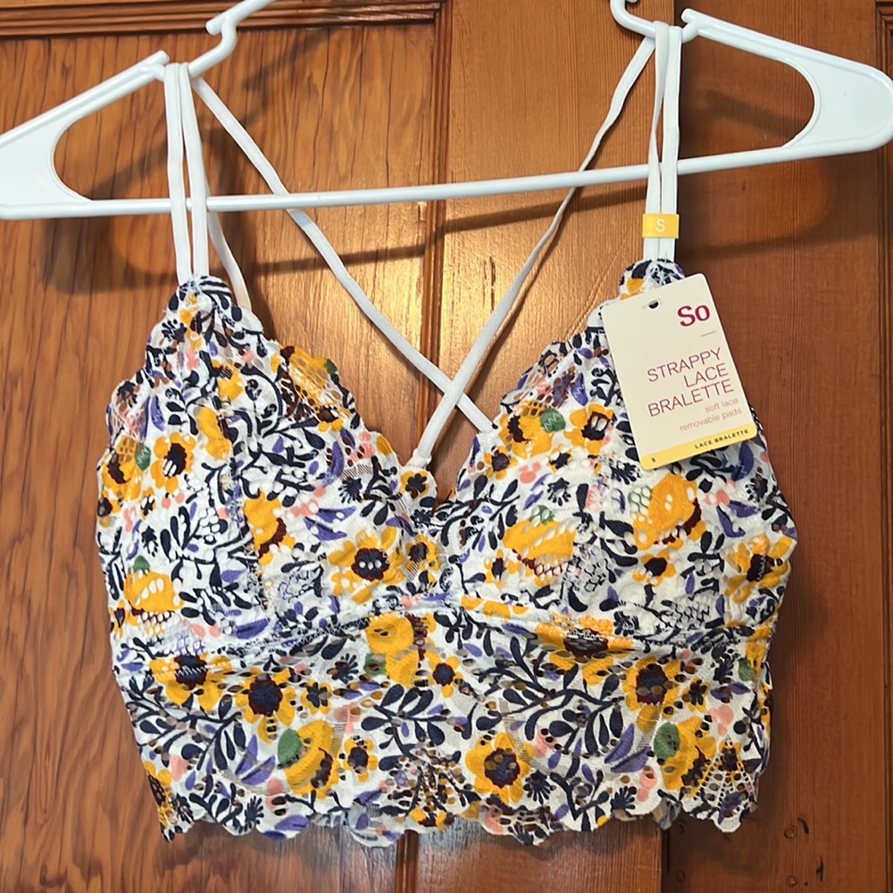 SO Strappy lace bralette. Soft lace removable pads. Brand new!